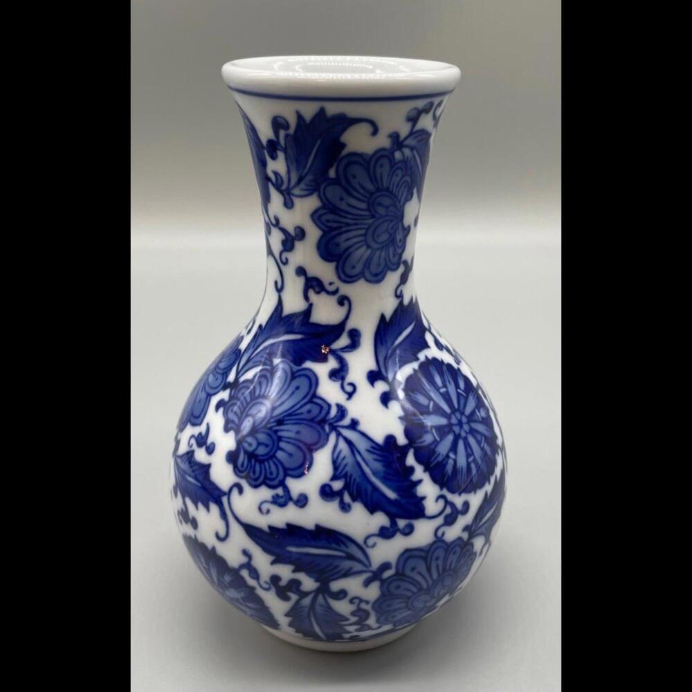 Vintage Bombay Blue and White Bud Vase